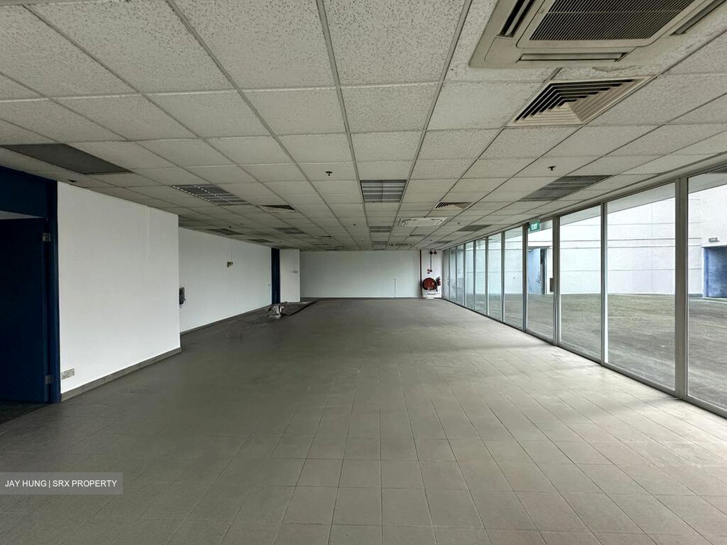 Moreton Logistics Centre (D5), Retail #620578601